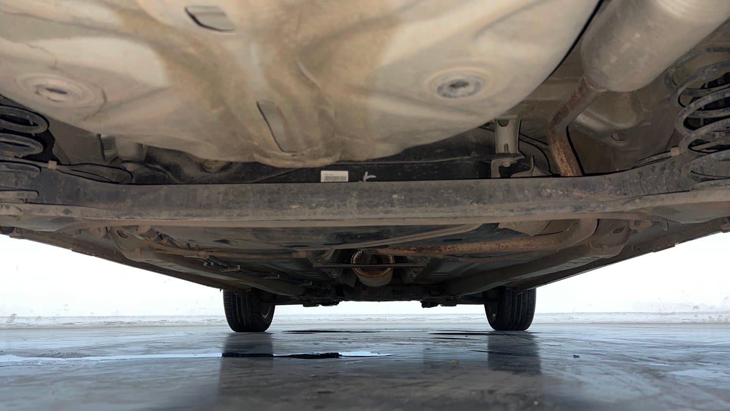 Used 2018 Maruti Suzuki Baleno Alpha 1.2 Petrol Manual extra REAR UNDERBODY VIEW (TAKEN FROM REAR)