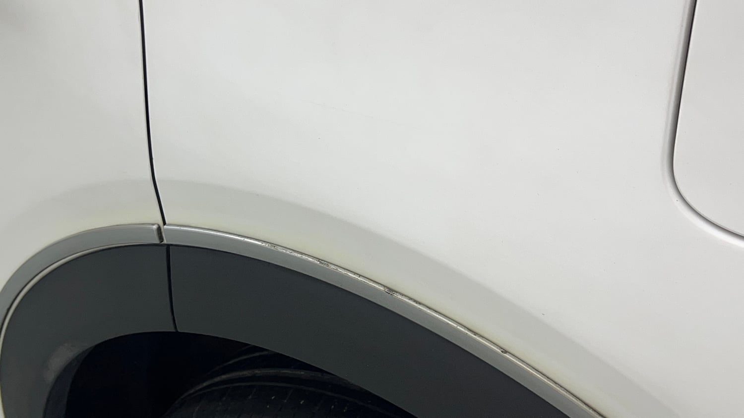 Used 2022 Mahindra XUV700 AX 5 Petrol MT 7 STR Petrol Manual dents MINOR DENT