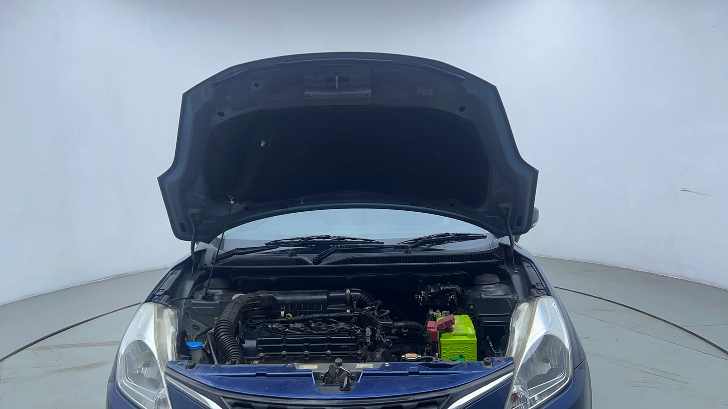 Used 2017 Maruti Suzuki Baleno Zeta 1.2 Petrol Manual engine ENGINE & BONNET OPEN FRONT VIEW