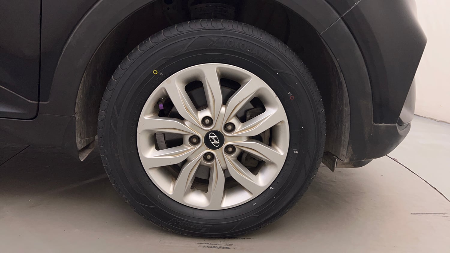Used 2019 Hyundai Creta SX 1.6 Petrol Petrol Manual tyres RIGHT FRONT TYRE RIM VIEW