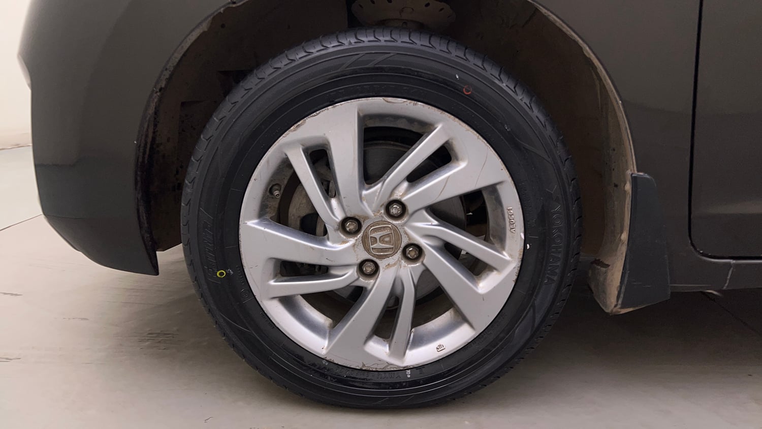 Used 2018 Honda Jazz V CVT Petrol Petrol Automatic tyres LEFT FRONT TYRE RIM VIEW