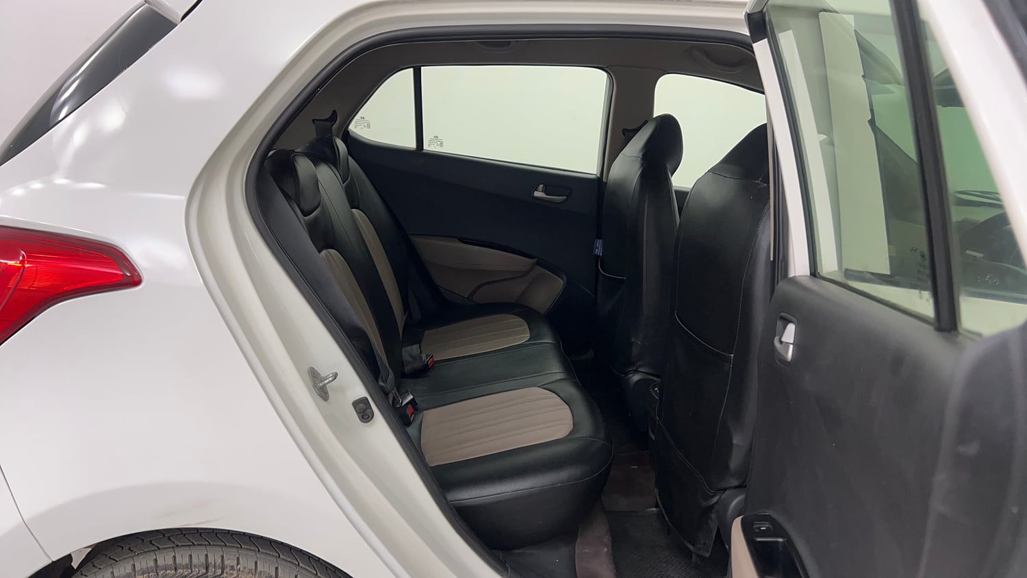 Used 2015 Hyundai Grand i10 Sportz AT 1.2 Kappa VTVT Petrol Automatic interior RIGHT SIDE REAR DOOR CABIN VIEW