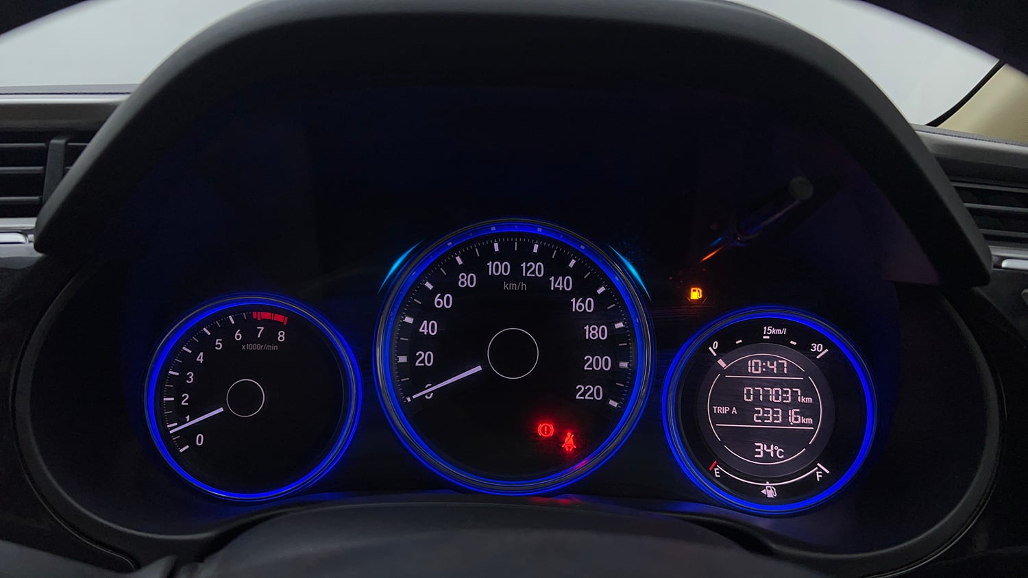 Used 2015 Honda City VX Petrol Manual interior CLUSTERMETER VIEW