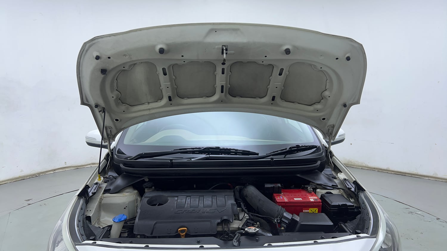 Used 2016 Hyundai Elite i20 Asta 1.4 CRDI Diesel Manual engine ENGINE & BONNET OPEN FRONT VIEW