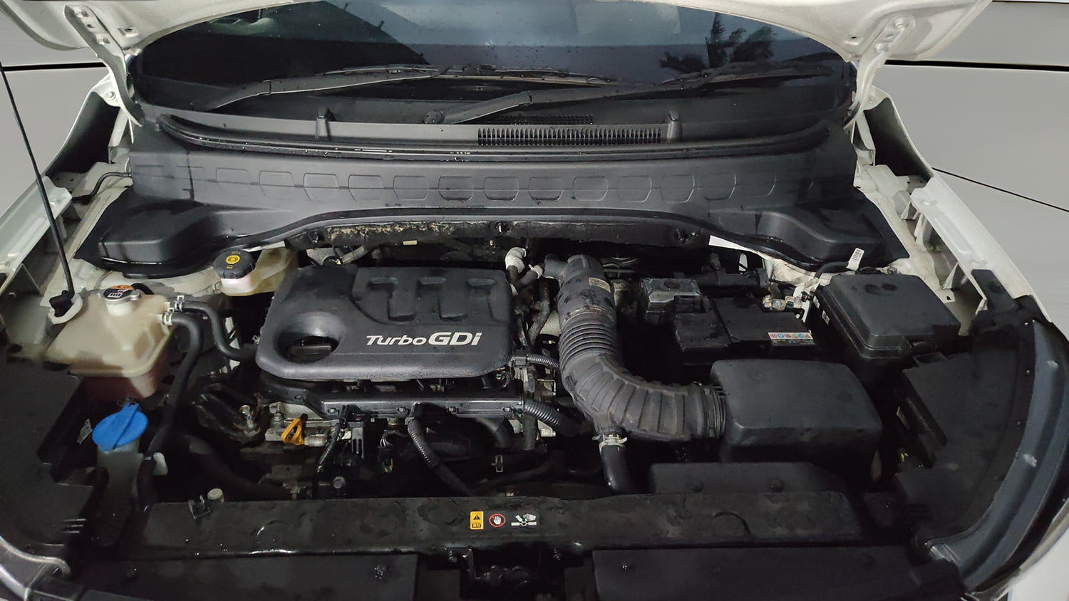 Used 2023 Kia Sonet HTX 1.0 iMT Petrol Manual engine ENGINE & BONNET OPEN FRONT VIEW