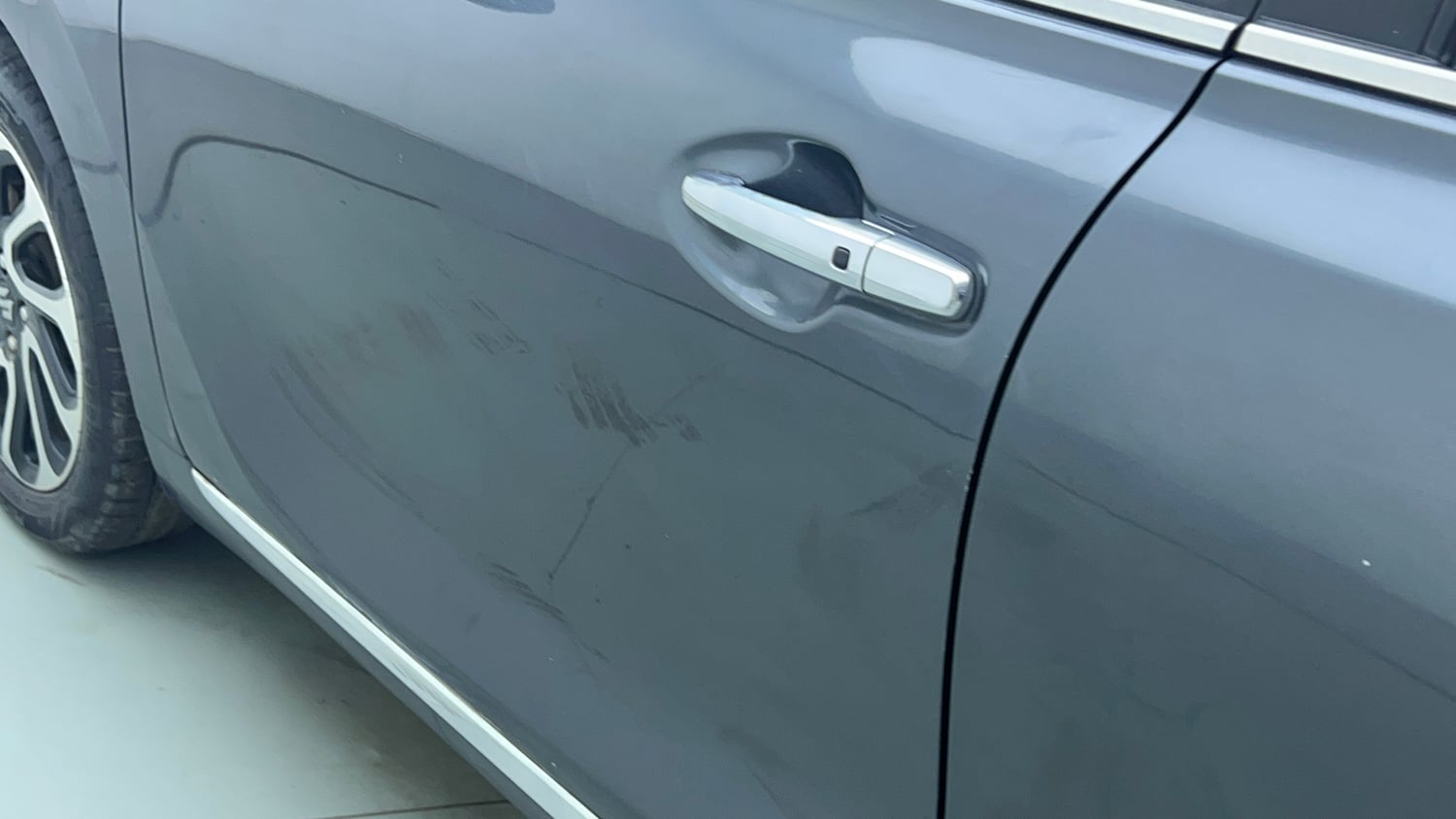 Used 2022 Maruti Suzuki Baleno Alpha MT Petrol Manual dents MINOR SCRATCH