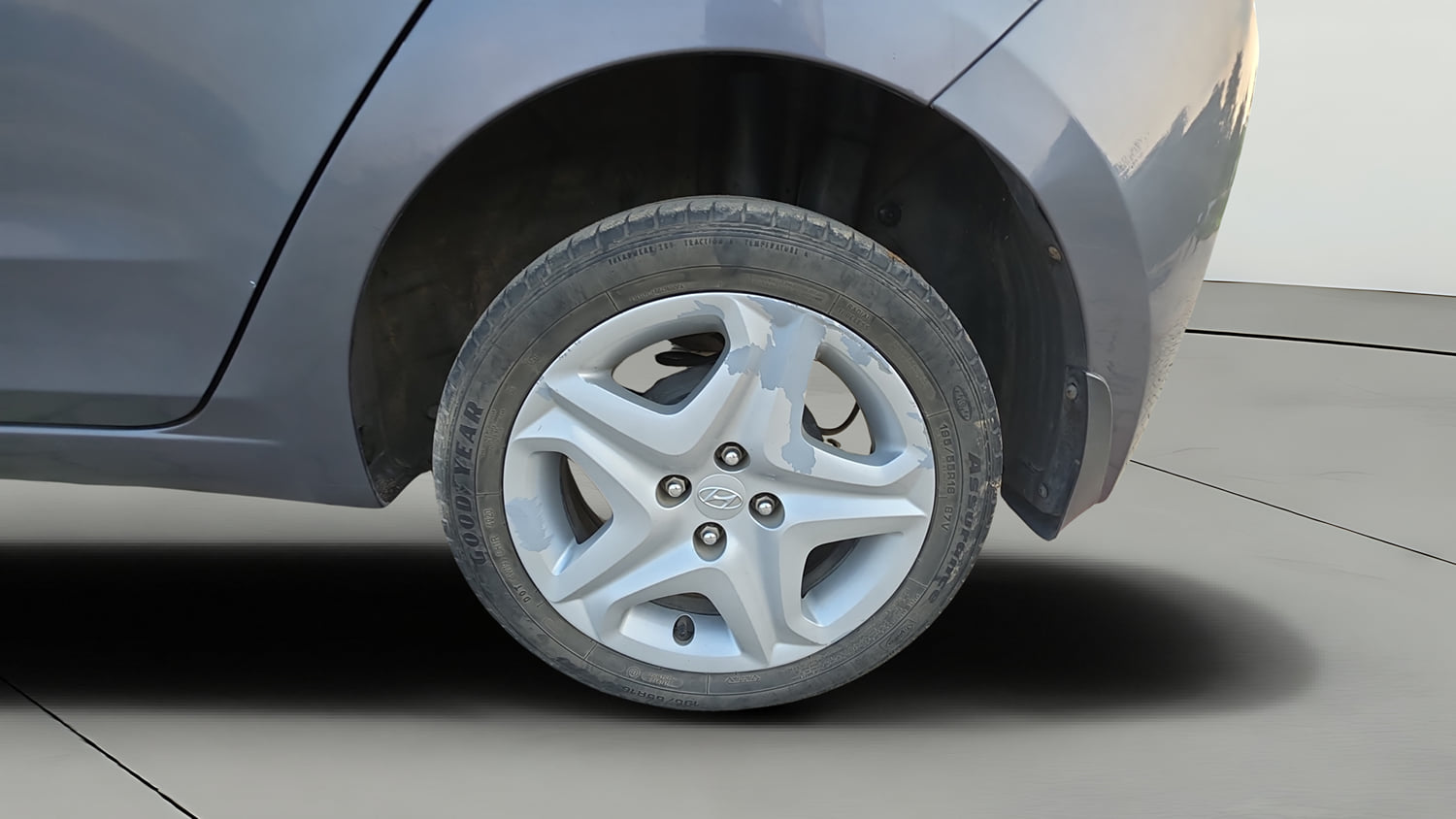 Used 2017 Hyundai Elite i20 Asta 1.2 Petrol Manual tyres LEFT REAR TYRE RIM VIEW