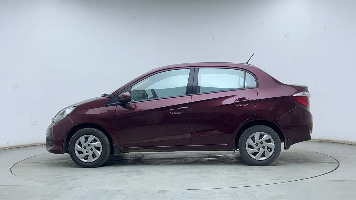 Used 2018 Honda Amaze 1.5 SX i-DTEC Diesel Manual exterior LEFT SIDE VIEW