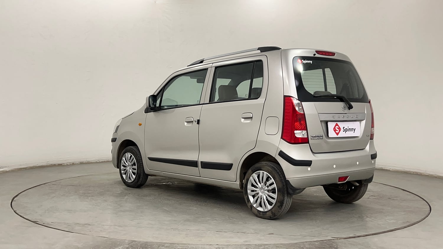 Used 2015 Maruti Suzuki Wagon R VXI Petrol Manual exterior LEFT REAR CORNER VIEW