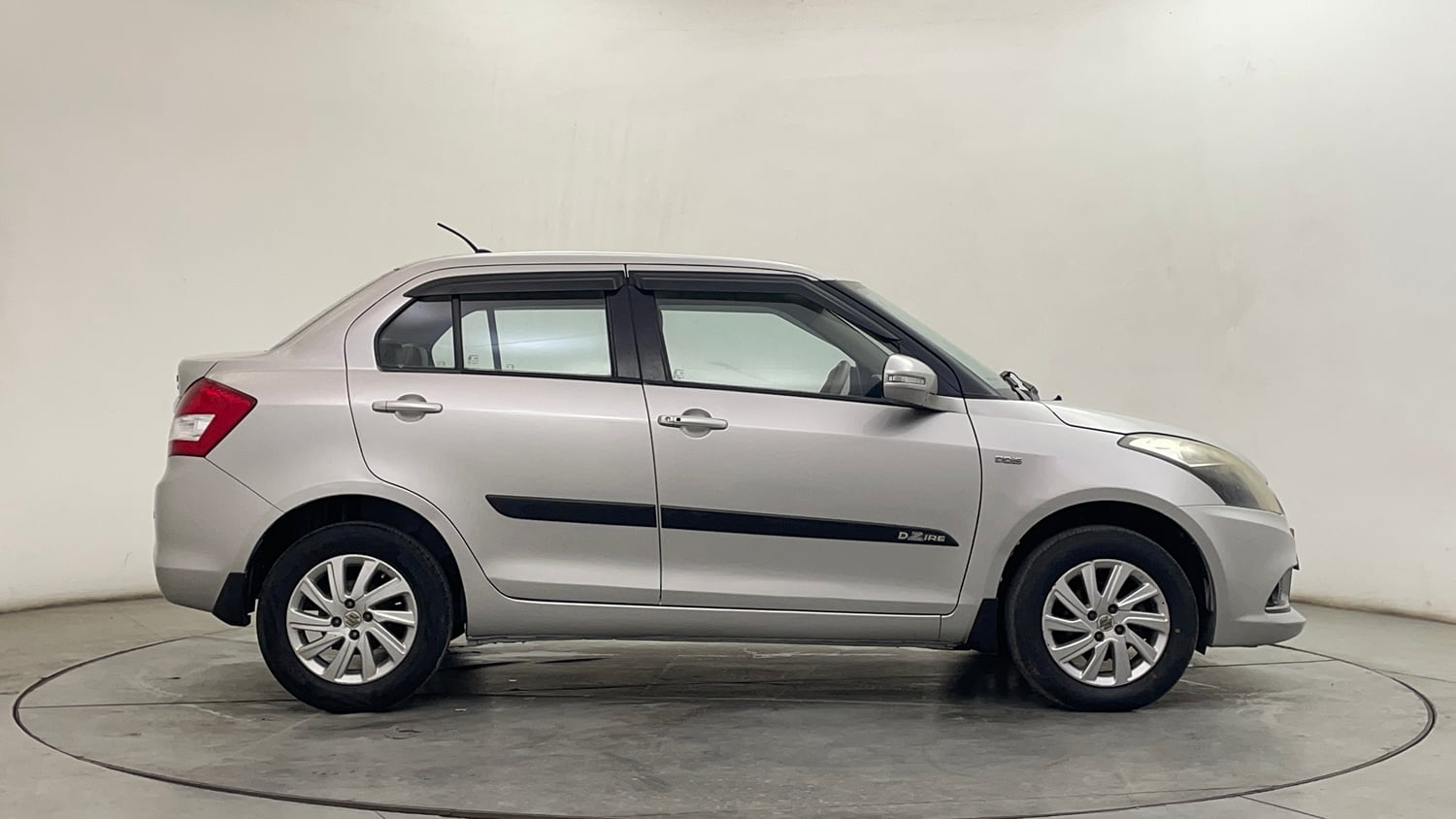 Used 2016 Maruti Suzuki Swift Dzire ZDI Diesel Manual exterior RIGHT SIDE VIEW