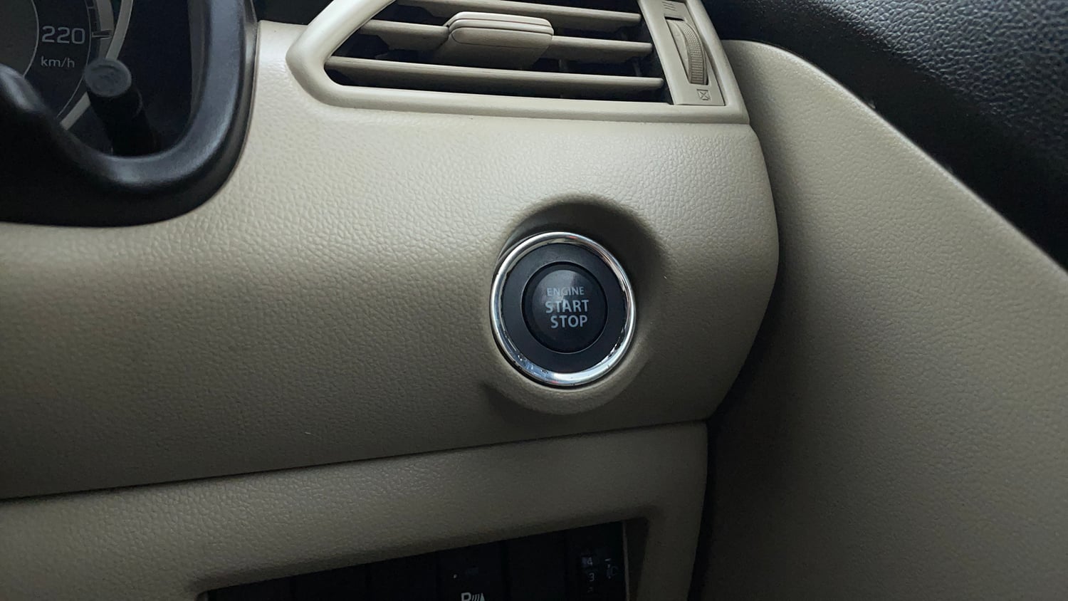 Used 2017 Maruti Suzuki Dzire ZXi AMT Petrol Automatic top_features Keyless start