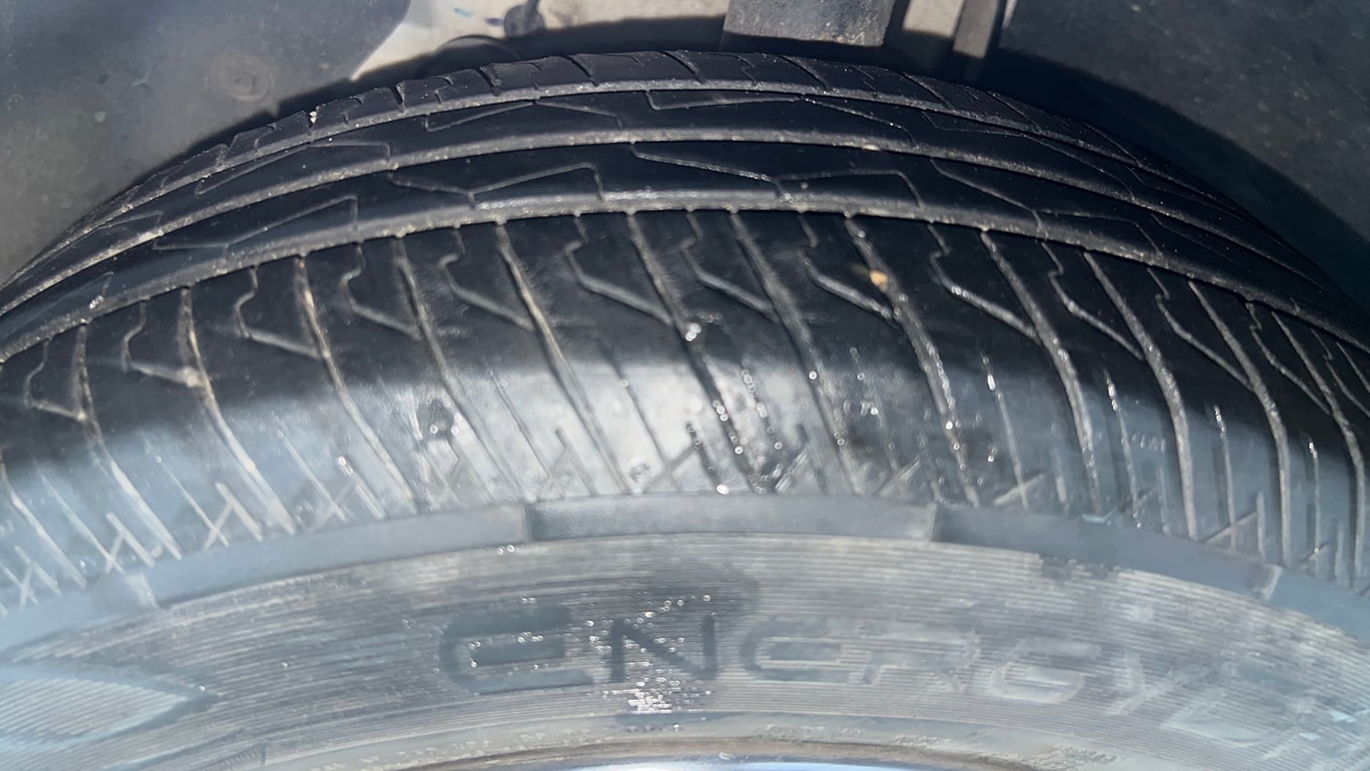 Used 2024 MG Motors Comet EV Excite Electric Automatic tyres LEFT FRONT TYRE TREAD VIEW
