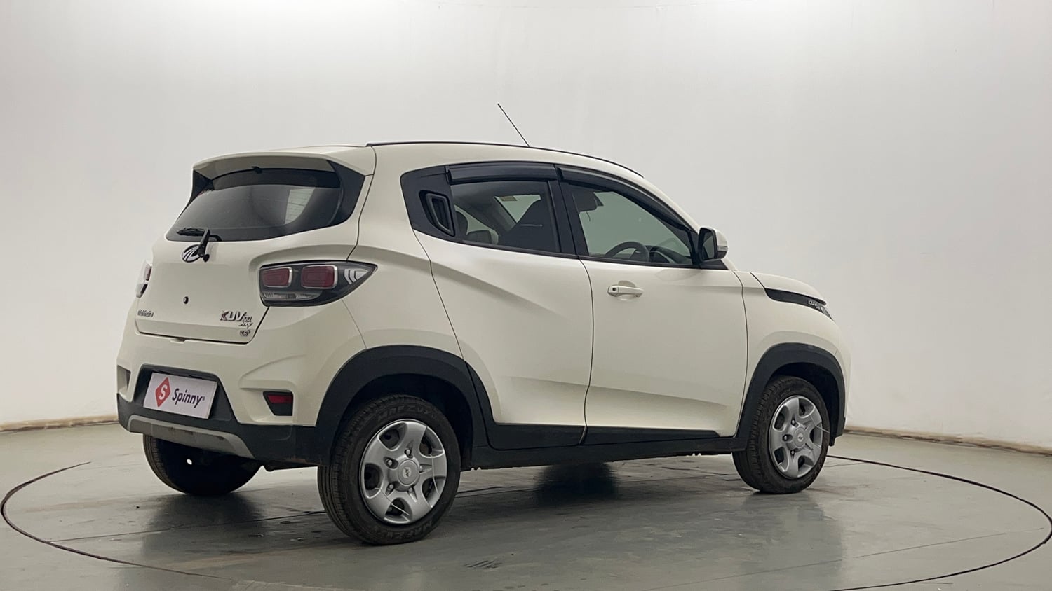 Used 2018 Mahindra KUV100 NXT K6 Plus 6 STR Petrol Manual exterior RIGHT REAR CORNER VIEW