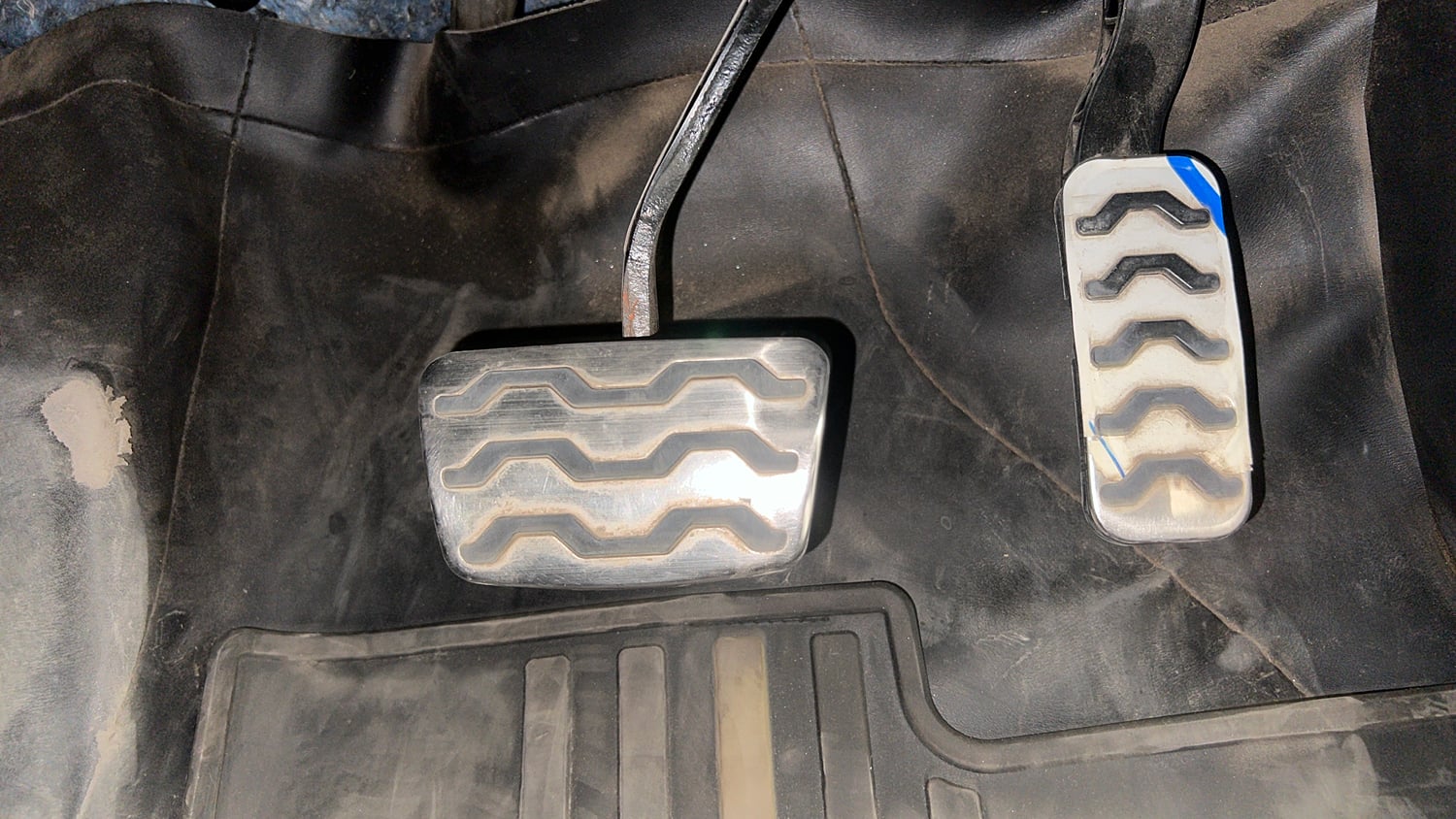 Used 2023 Hyundai Verna SX (O) 1.5 Turbo Petrol DCT Petrol Automatic interior PEDALS VIEW
