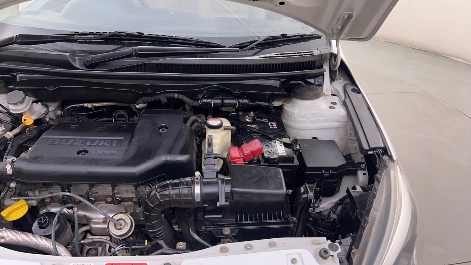 Used 2018 Maruti Suzuki Ciaz Alpha 1.3 Diesel Diesel Manual engine ENGINE LEFT SIDE HINGE & APRON VIEW