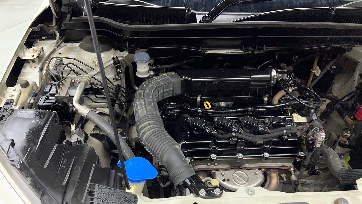 Used 2021 maruti-suzuki Vitara Brezza ZXi Plus Petrol Manual engine ENGINE RIGHT SIDE VIEW
