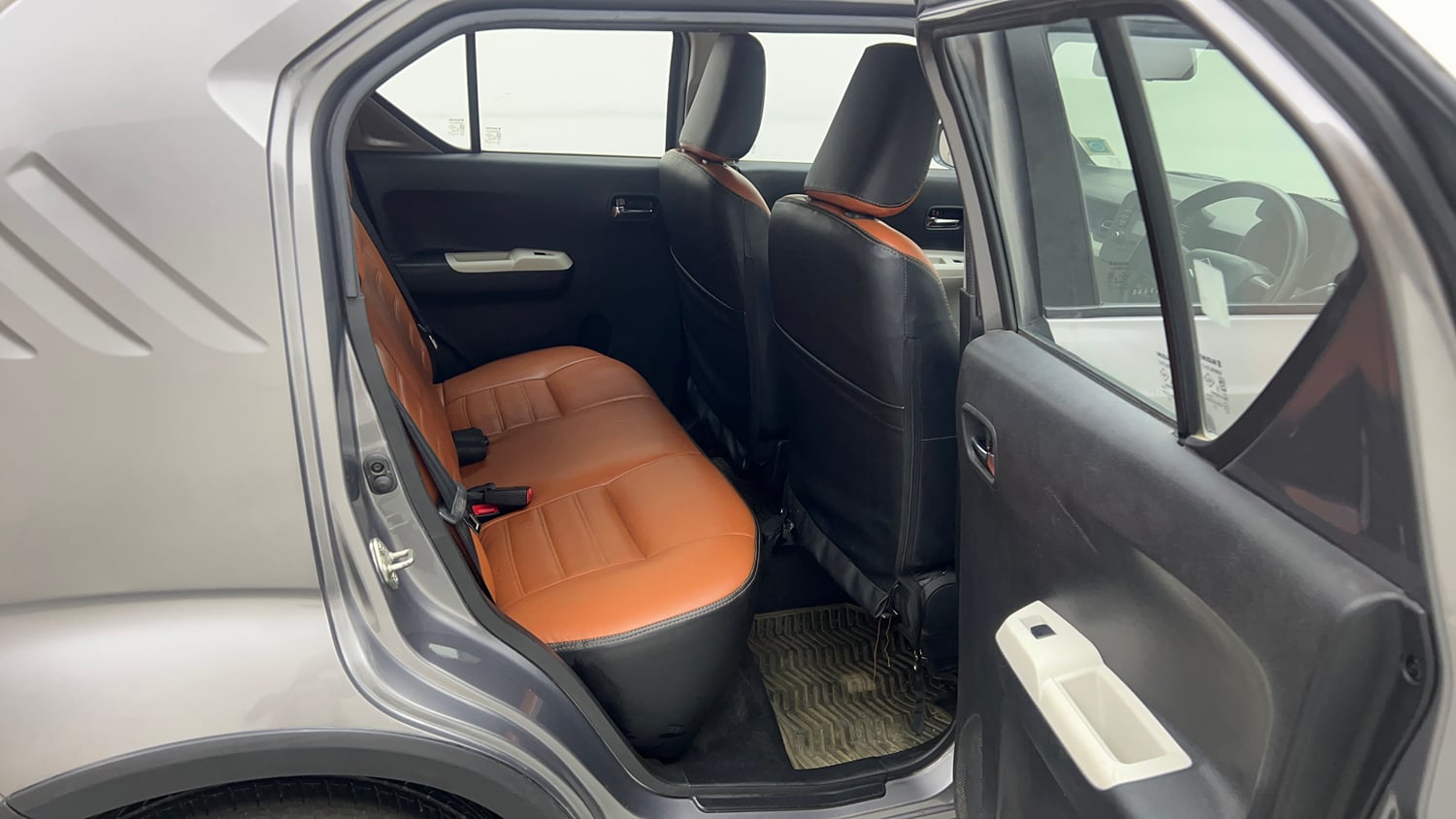 Used 2022 Maruti Suzuki Ignis Delta 1.2 MT Petrol Manual interior RIGHT SIDE REAR DOOR CABIN VIEW