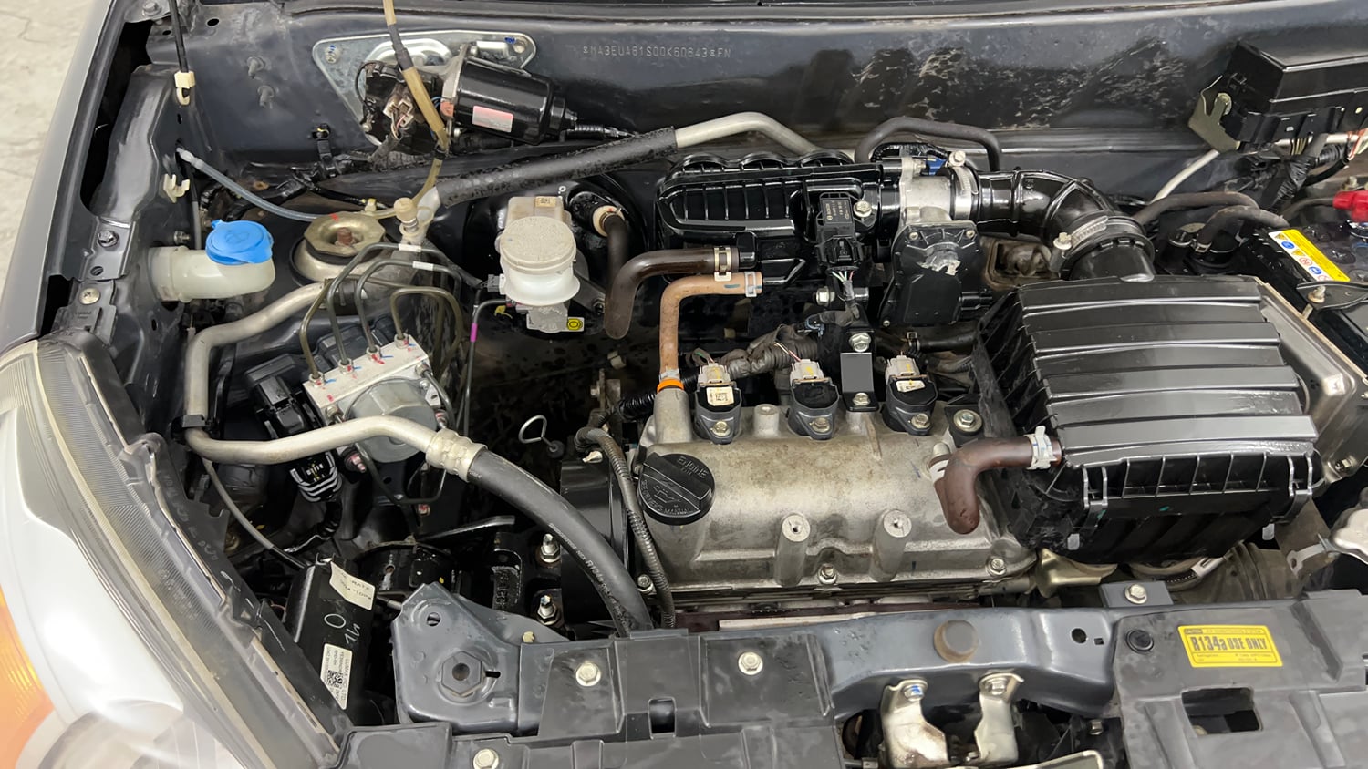 Used 2022 Maruti Suzuki Alto 800 VXi Petrol Manual engine ENGINE RIGHT SIDE VIEW