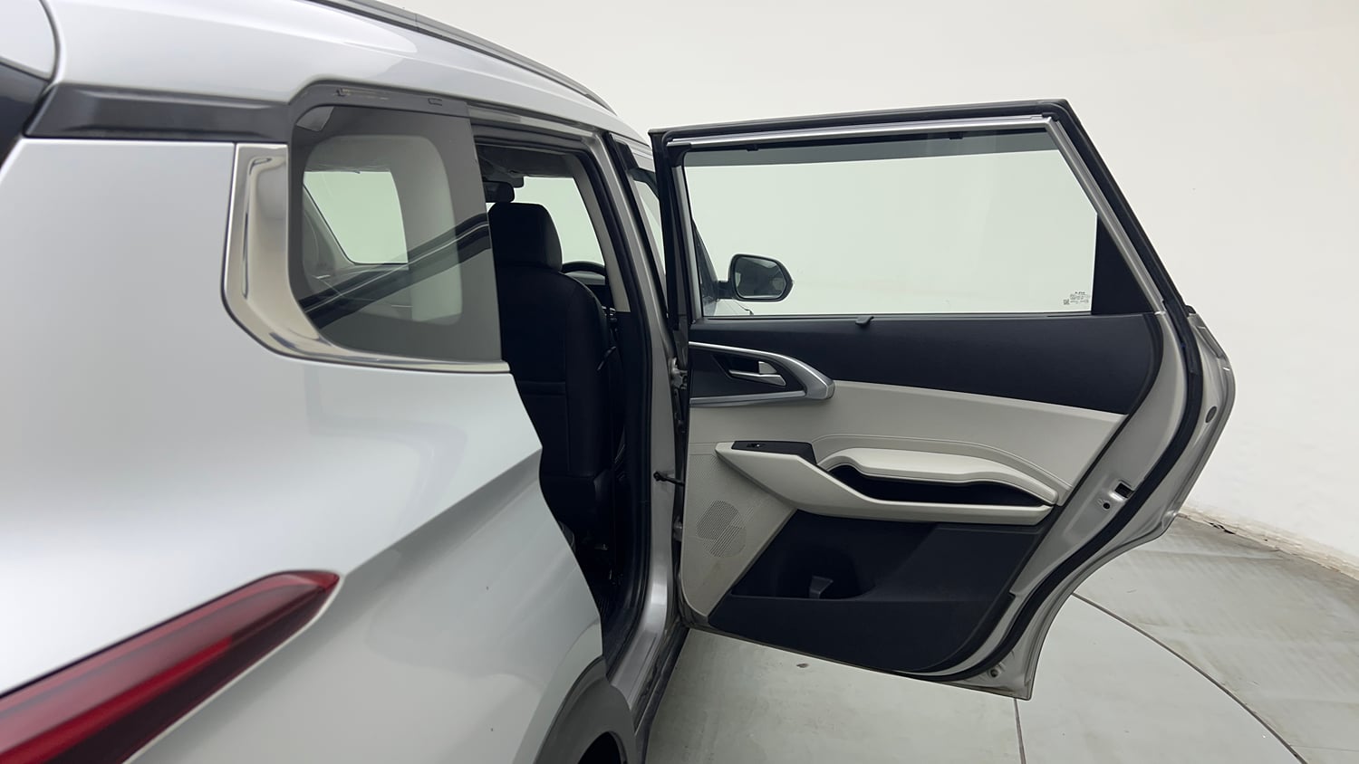 Used 2022 Kia Carens Prestige Plus 1.4 Petrol MT 7 STR Petrol Manual interior RIGHT REAR DOOR OPEN VIEW