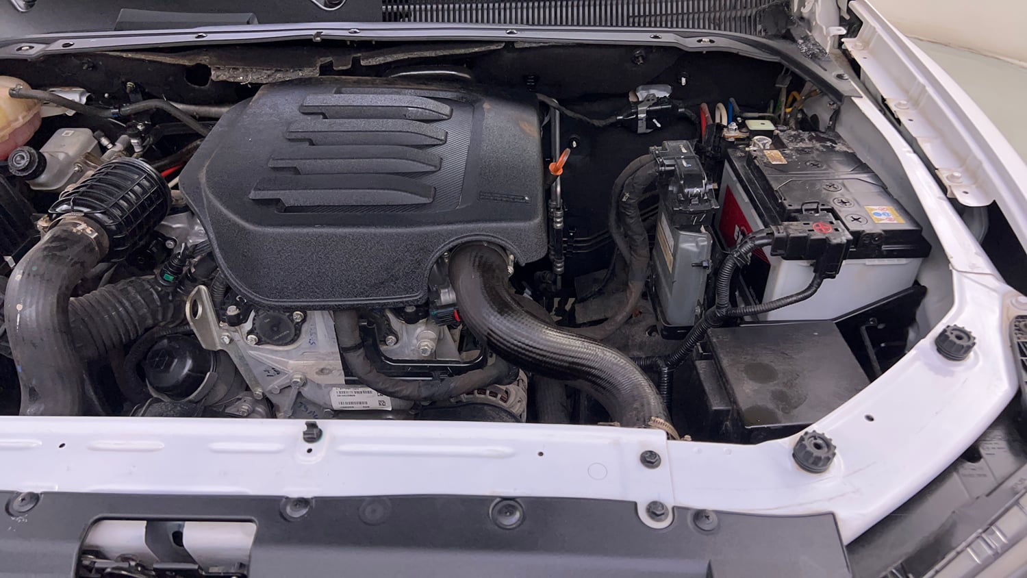 Used 2022 Mahindra Scorpio N Z8 L Petrol AT 6 STR Petrol Automatic engine ENGINE LEFT SIDE VIEW