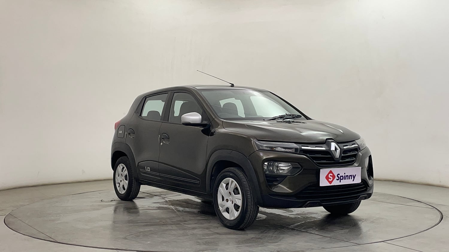 Used 2023 Renault Kwid RXT 1.0 Petrol Manual exterior RIGHT FRONT CORNER VIEW