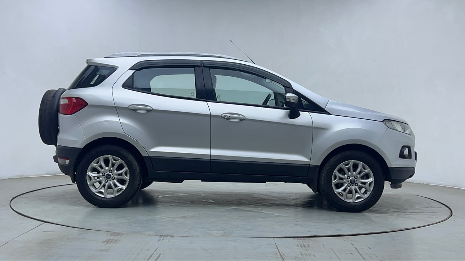 Used 2016 Ford EcoSport Titanium 1.5L Ti-VCT Petrol Manual exterior RIGHT SIDE VIEW