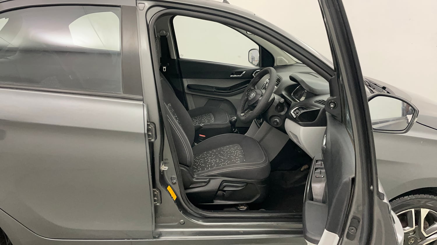 Used 2021 Tata Tiago XZ Plus Petrol Manual interior RIGHT SIDE FRONT DOOR CABIN VIEW