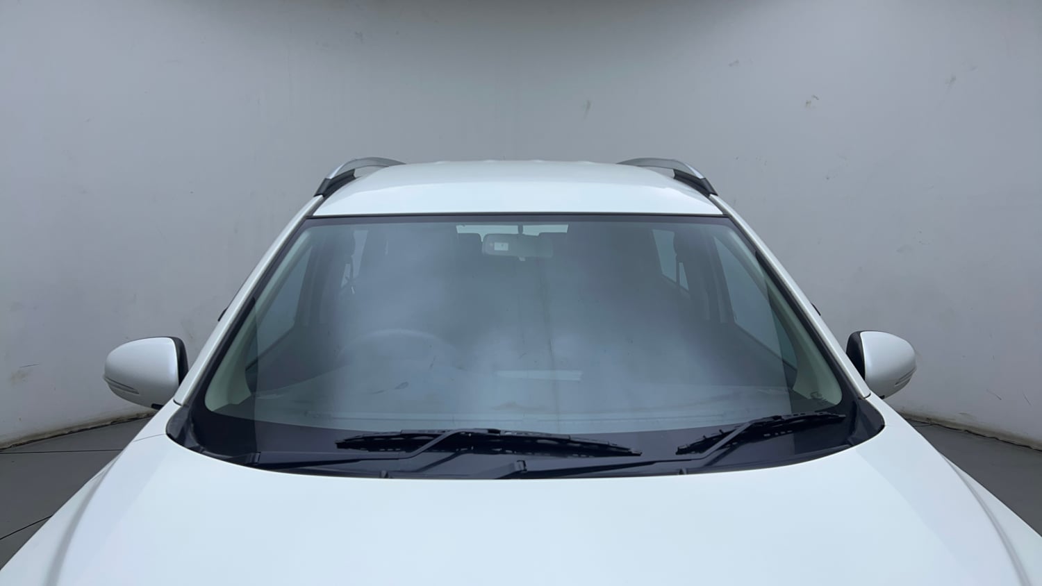 Used 2023 Maruti Suzuki XL6 Zeta AT Petrol Petrol Automatic exterior FRONT WINDSHIELD VIEW