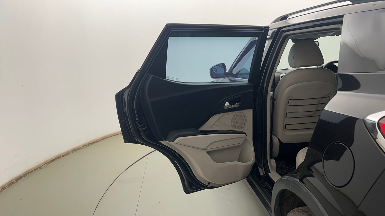Used 2022 Mahindra XUV 300 W8 (O) 1.2 Petrol Petrol Manual interior LEFT REAR DOOR OPEN VIEW