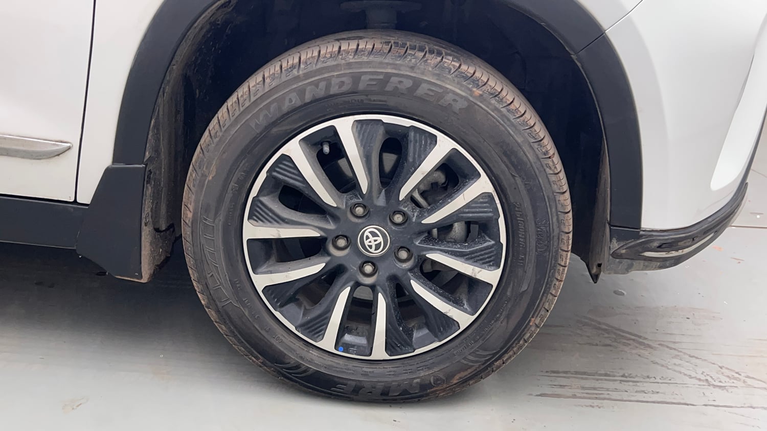 Used 2022 Toyota Urban Cruiser Premium Grade MT Petrol Manual tyres RIGHT FRONT TYRE RIM VIEW