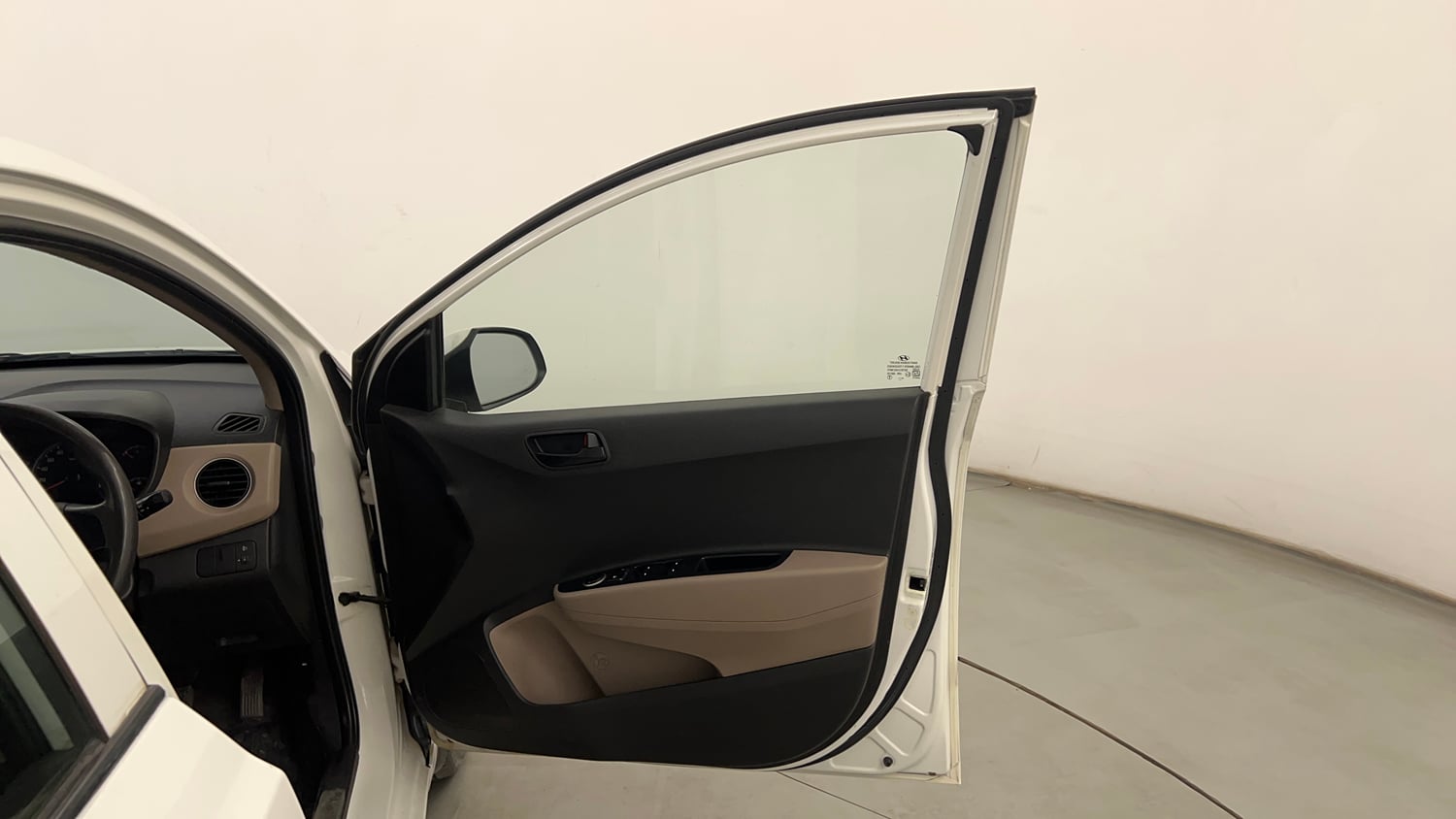 Used 2018 Hyundai Grand i10 Magna 1.2 Kappa VTVT Petrol Manual interior RIGHT FRONT DOOR OPEN VIEW