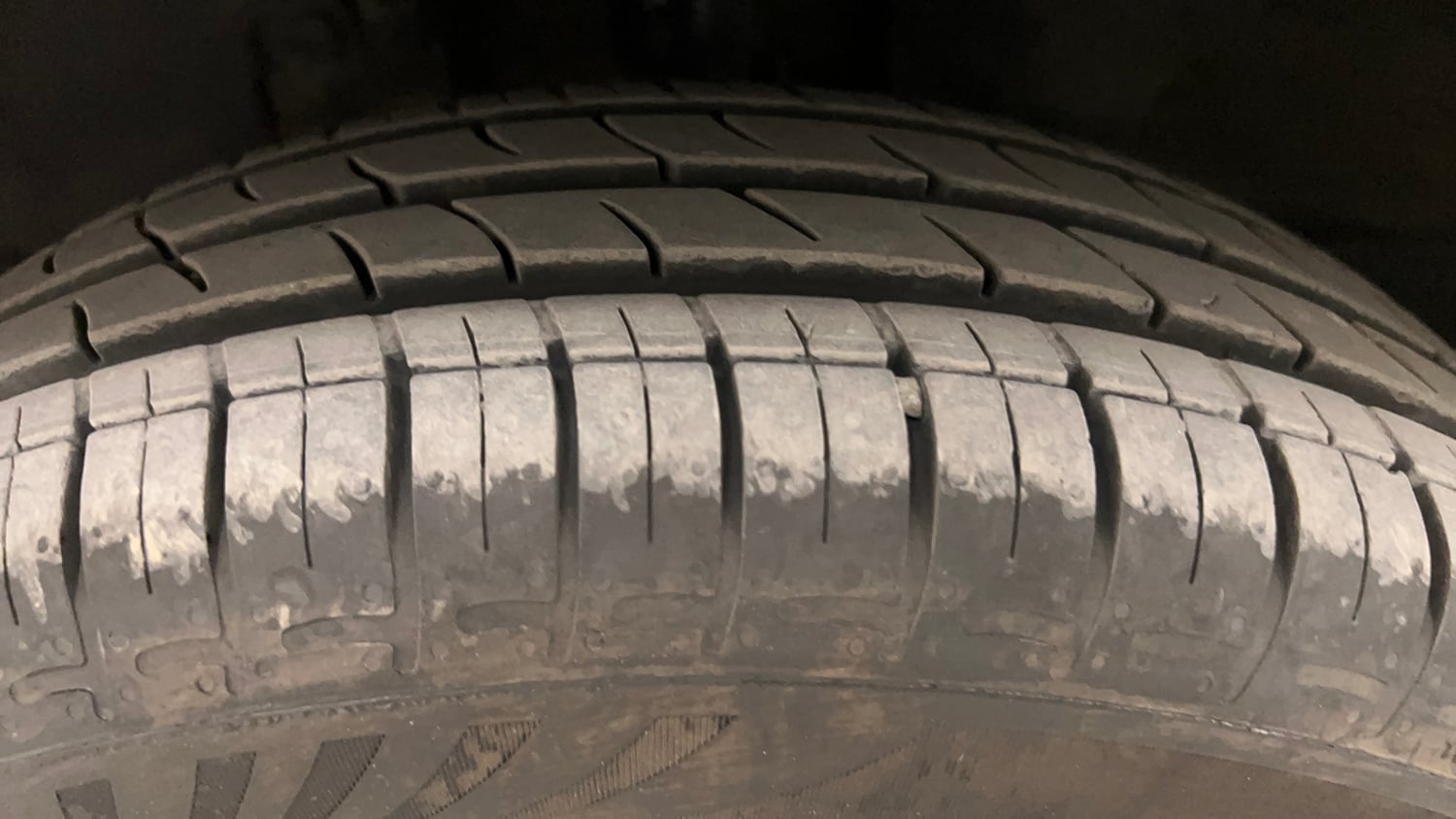 Used 2020 Renault Kwid CLIMBER 1.0 Opt Petrol Manual tyres LEFT FRONT TYRE TREAD VIEW
