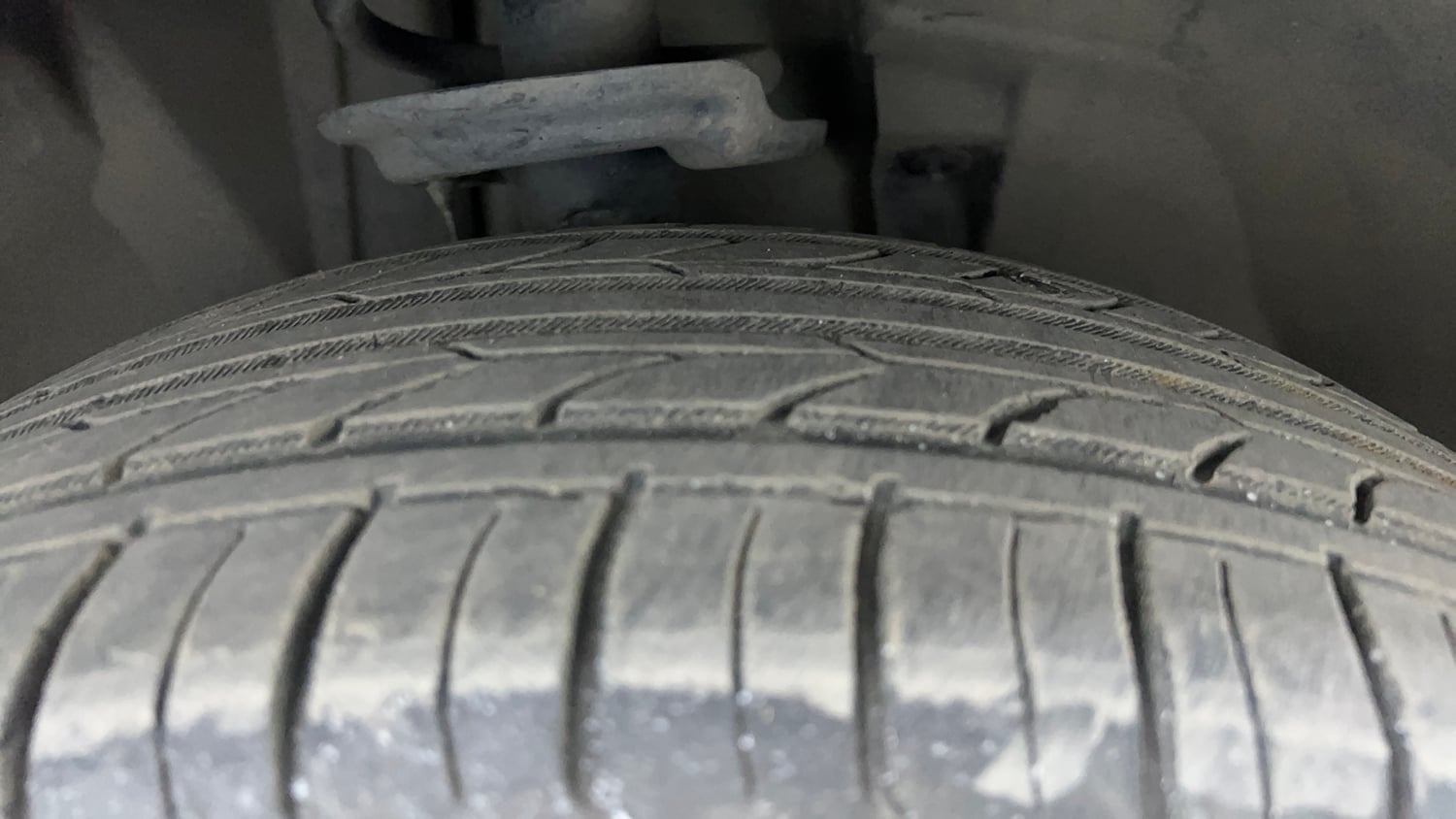 Used 2020 Jeep Compass Longitude (O) 2.0 Diesel Diesel Manual tyres RIGHT FRONT TYRE TREAD VIEW