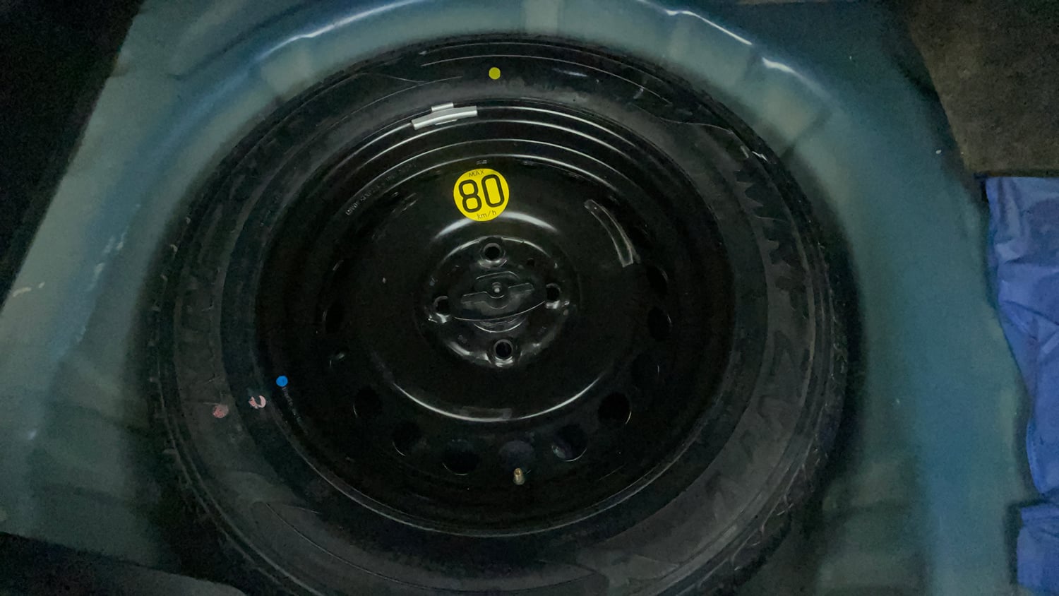 Used 2016 Maruti Suzuki Baleno Alpha 1.2 Petrol Manual tyres SPARE TYRE VIEW