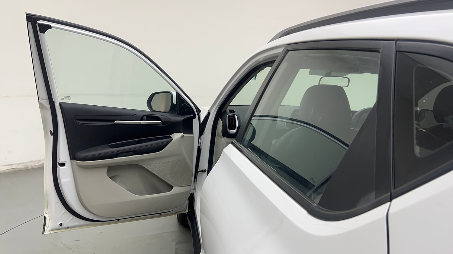 Used 2023 Kia Sonet HTX 1.5 Diesel Manual interior LEFT FRONT DOOR OPEN VIEW