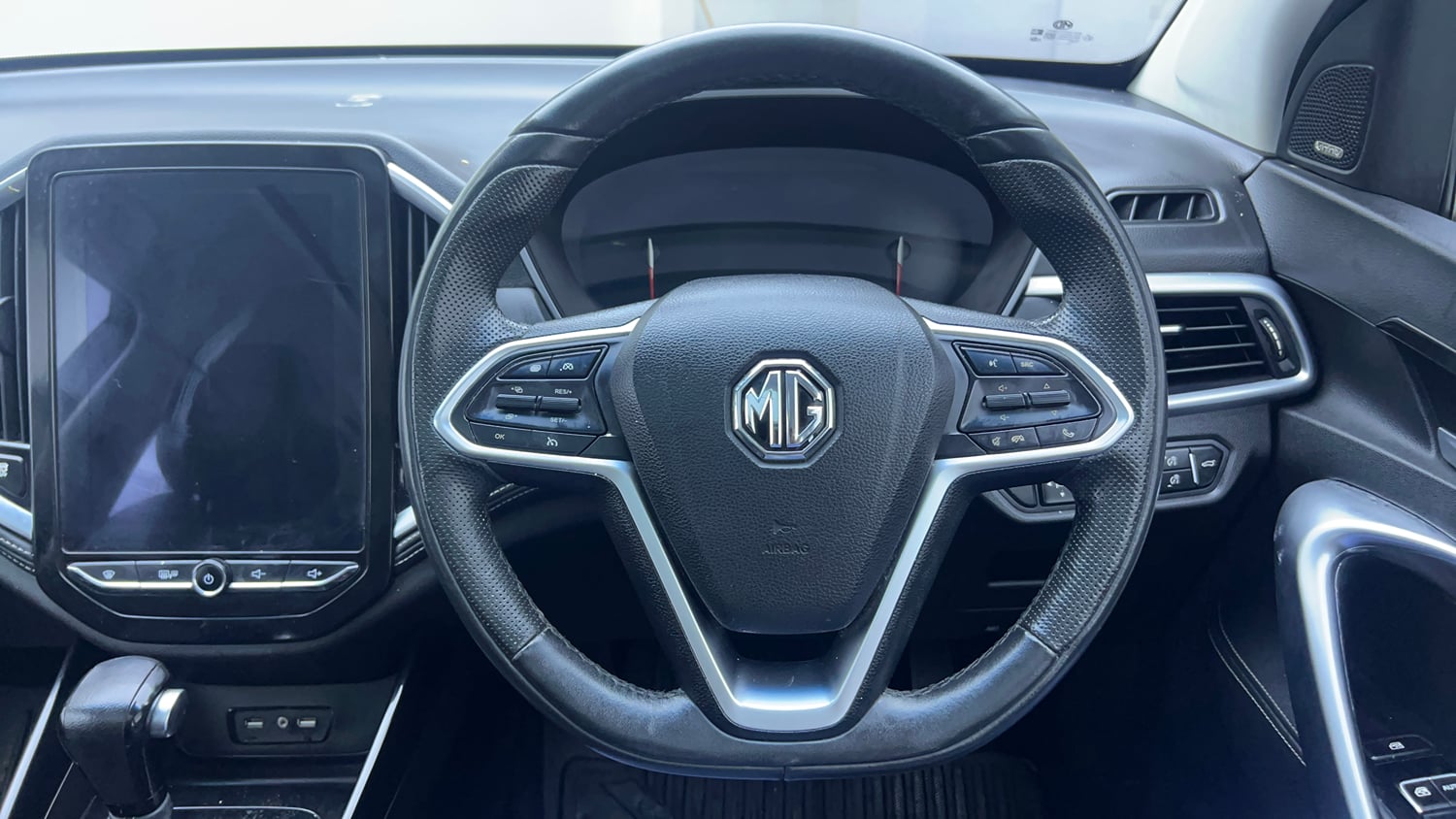 Used 2020 MG Motors Hector Sharp 1.5 DCT Petrol Petrol Automatic interior STEERING VIEW