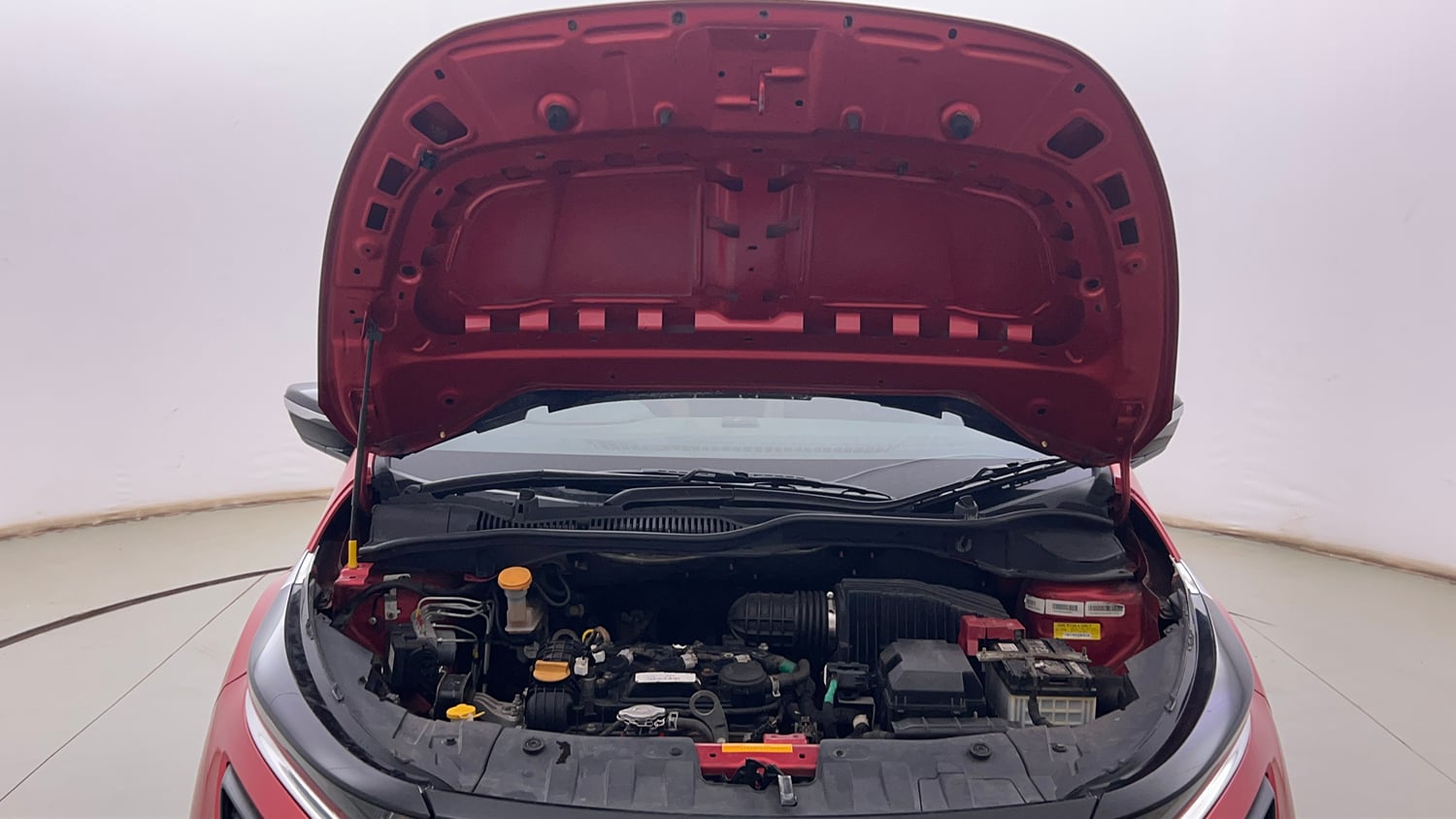 Used 2020 Tata Altroz XE Petrol Petrol Manual engine ENGINE & BONNET OPEN FRONT VIEW