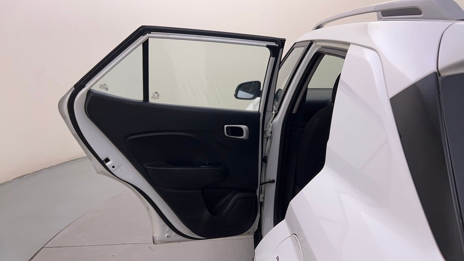 Used 2020 Hyundai Venue SX 1.0 Turbo Petrol Manual interior LEFT REAR DOOR OPEN VIEW
