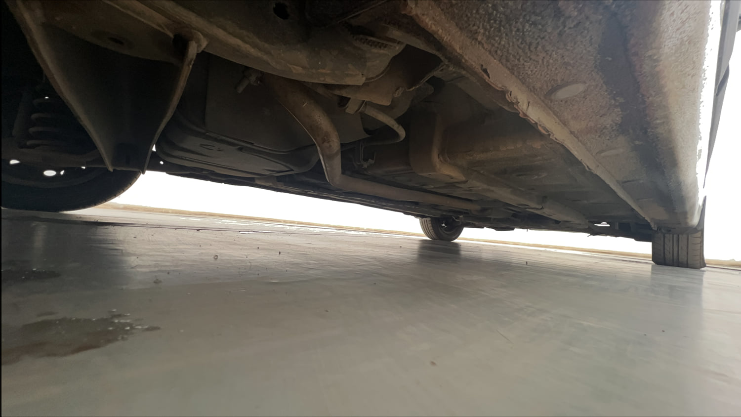 Used 2020 Hyundai Xcent S Petrol Manual extra REAR RIGHT UNDERBODY VIEW