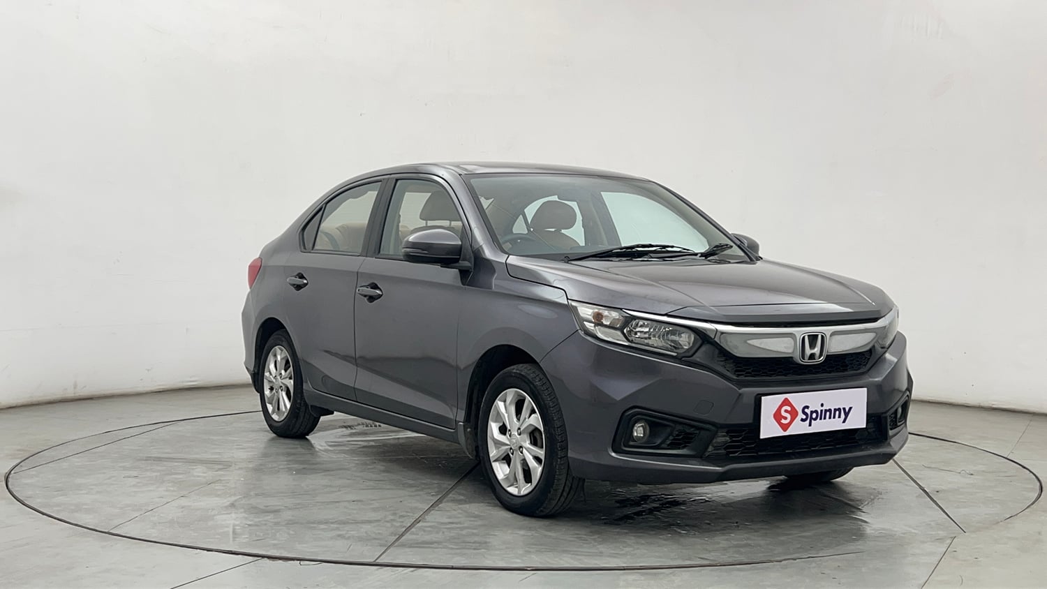 Used 2019 Honda Amaze 1.2 V CVT Petrol Petrol Automatic exterior RIGHT FRONT CORNER VIEW