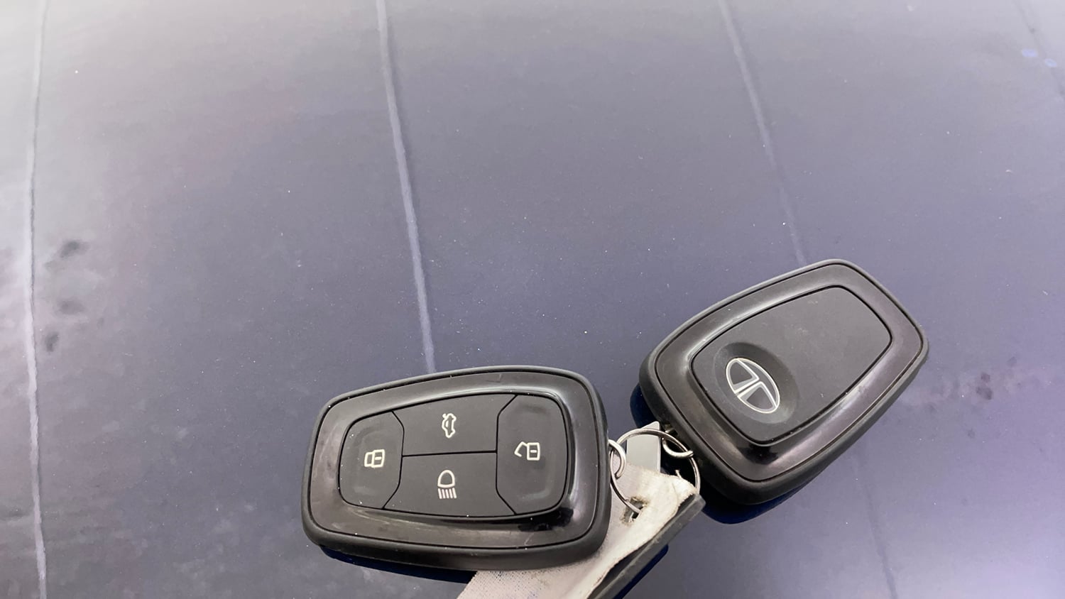 Used 2022 Tata Tigor XZA Plus Petrol Automatic extra CAR KEY VIEW
