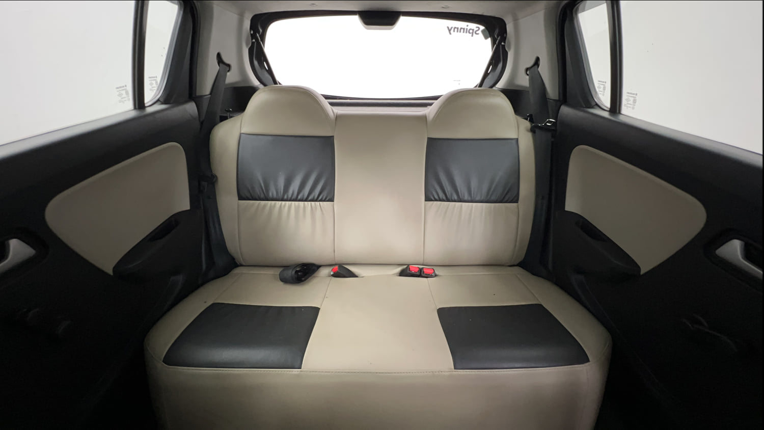 Used 2022 Maruti Suzuki Alto 800 VXi Petrol Manual interior REAR SEAT CONDITION VIEW