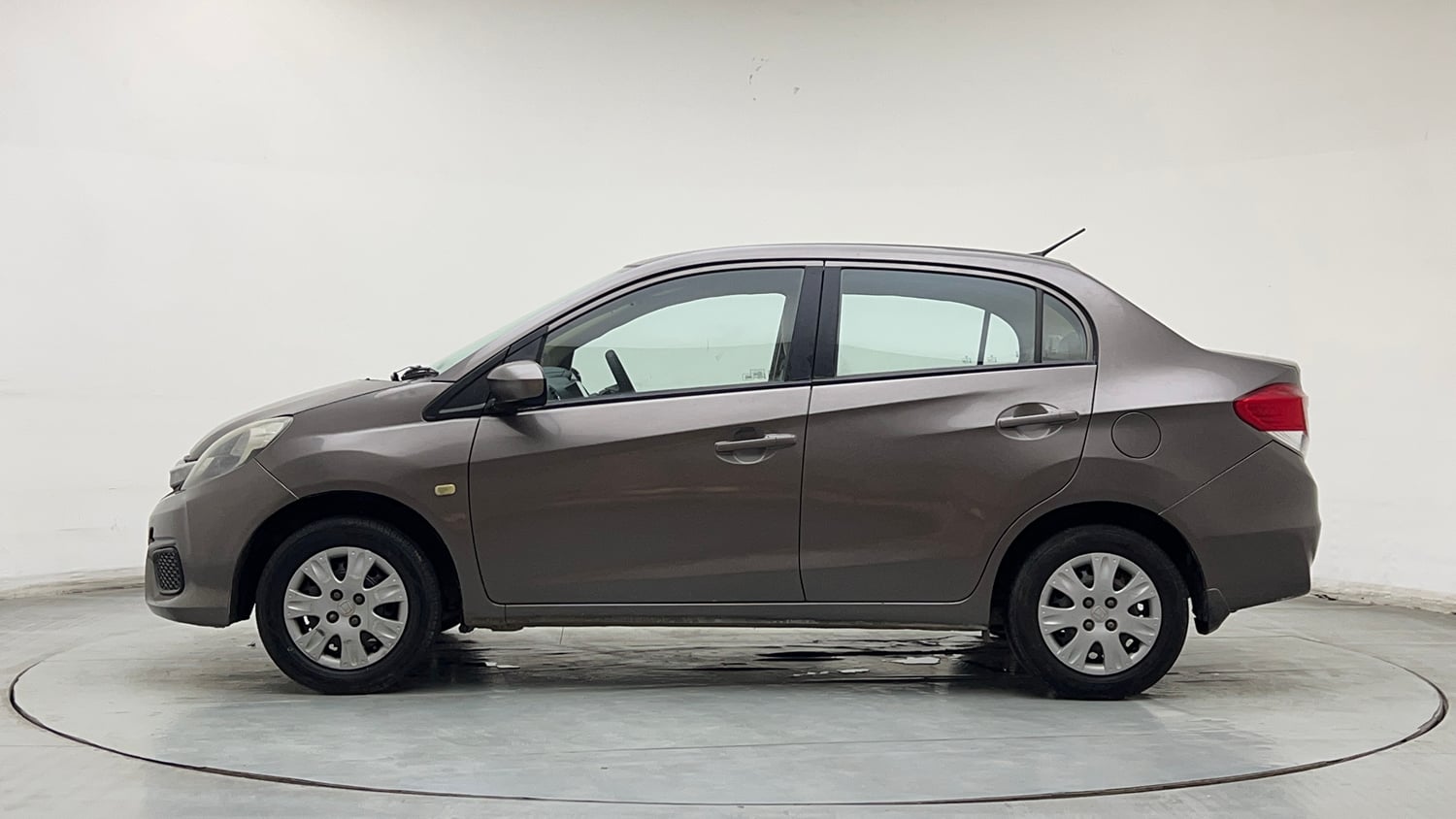 Used 2014 Honda Amaze 1.2 S i-VTEC Petrol Manual exterior LEFT SIDE VIEW