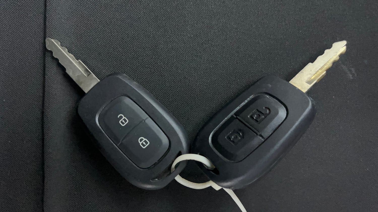 Used 2016 Renault Kwid RXT Petrol Manual extra CAR KEY VIEW