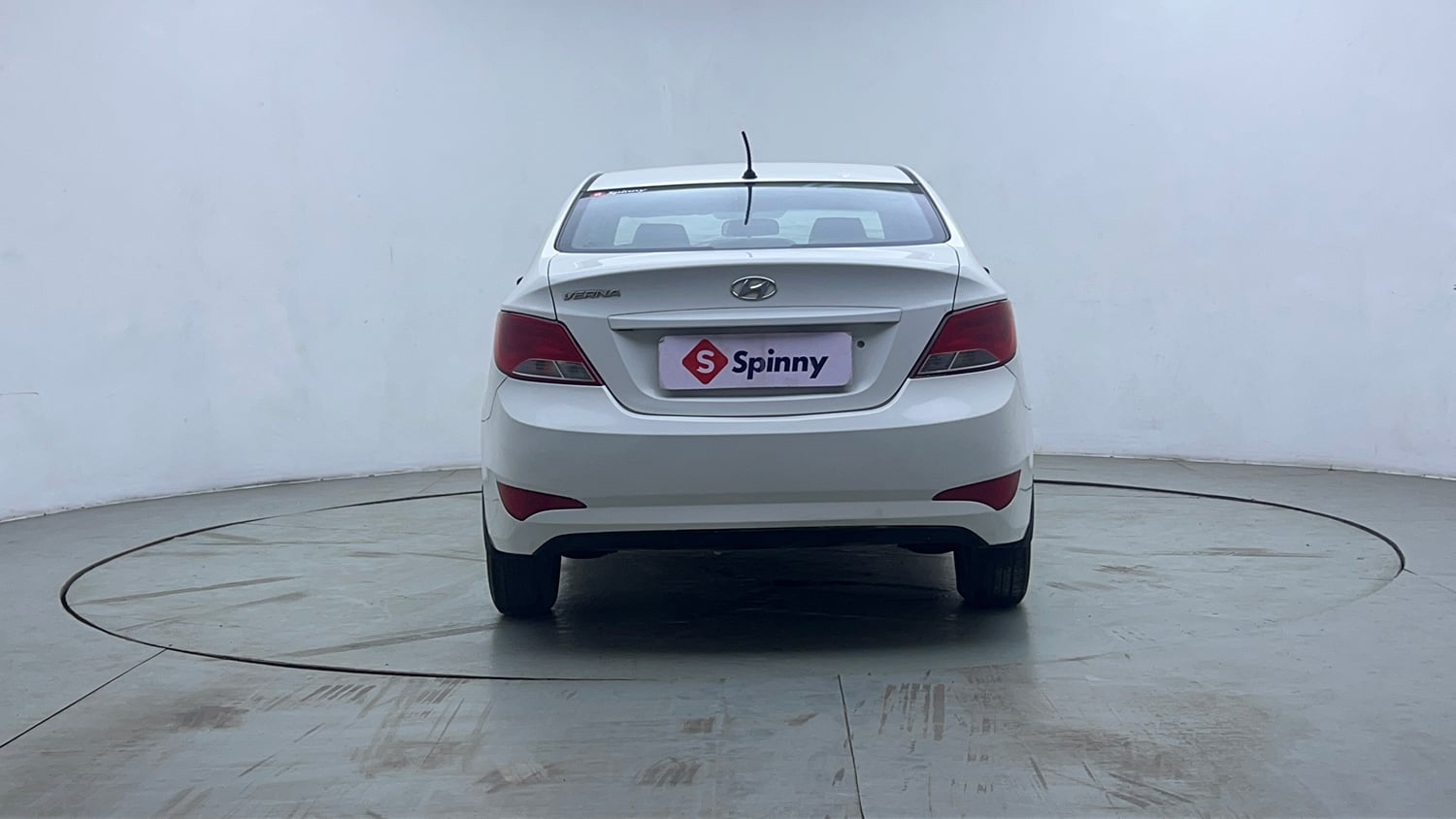Used 2015 Hyundai Verna 1.4 VTVT Petrol Manual exterior BACK VIEW