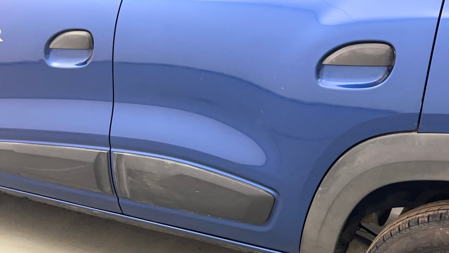 Used 2018 Renault Kwid CLIMBER 1.0 Petrol Manual dents MINOR SCRATCH