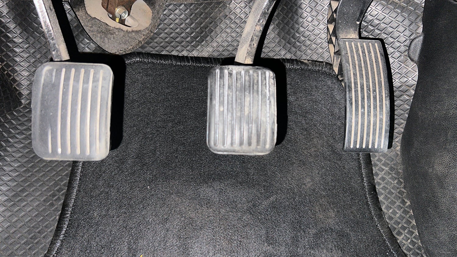 Used 2015 Hyundai Xcent S 1.2 Petrol Manual interior PEDALS VIEW