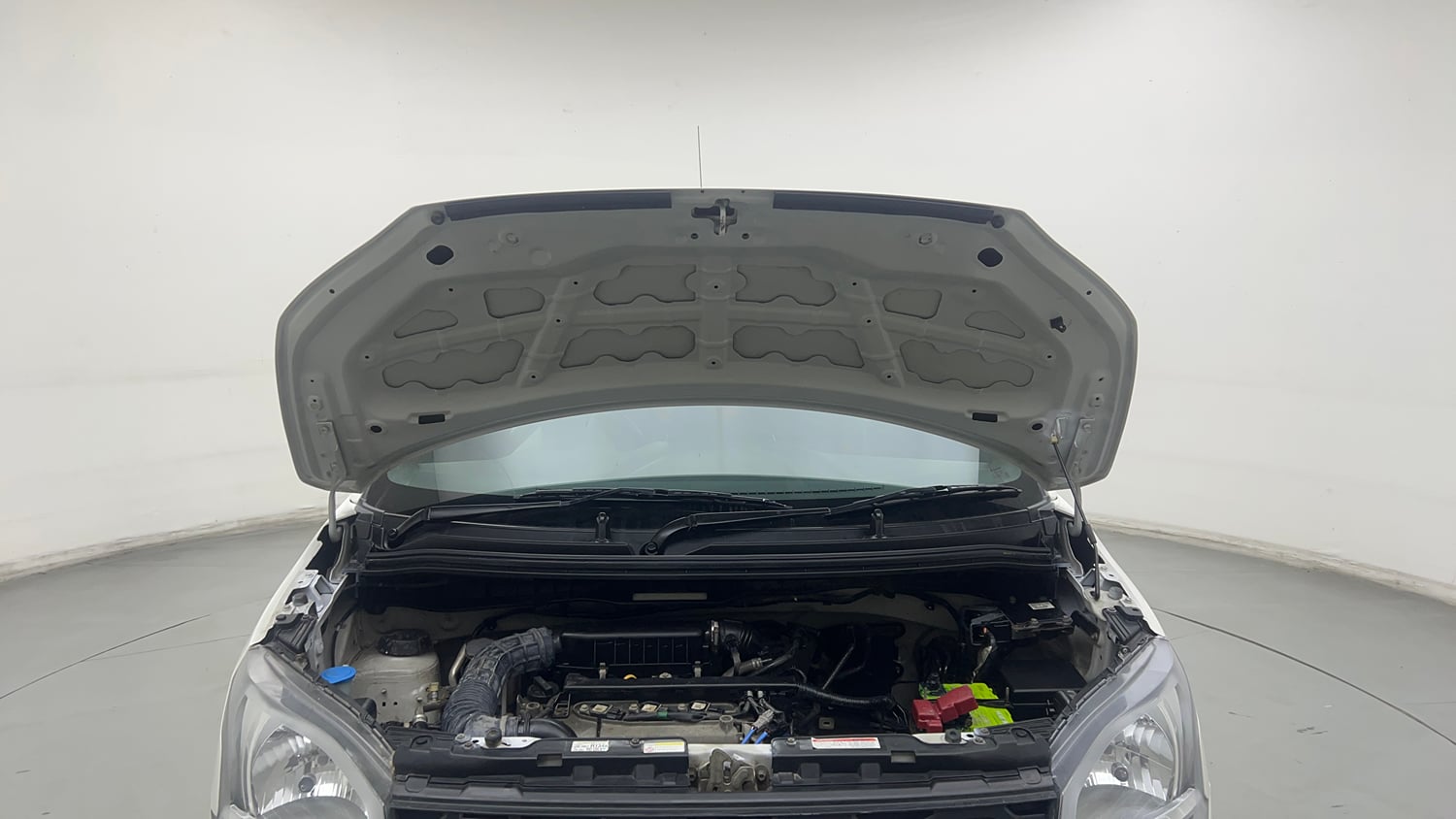 Used 2019 Maruti Suzuki Wagon R 1.0 LXi 1.0 Petrol Manual engine ENGINE & BONNET OPEN FRONT VIEW