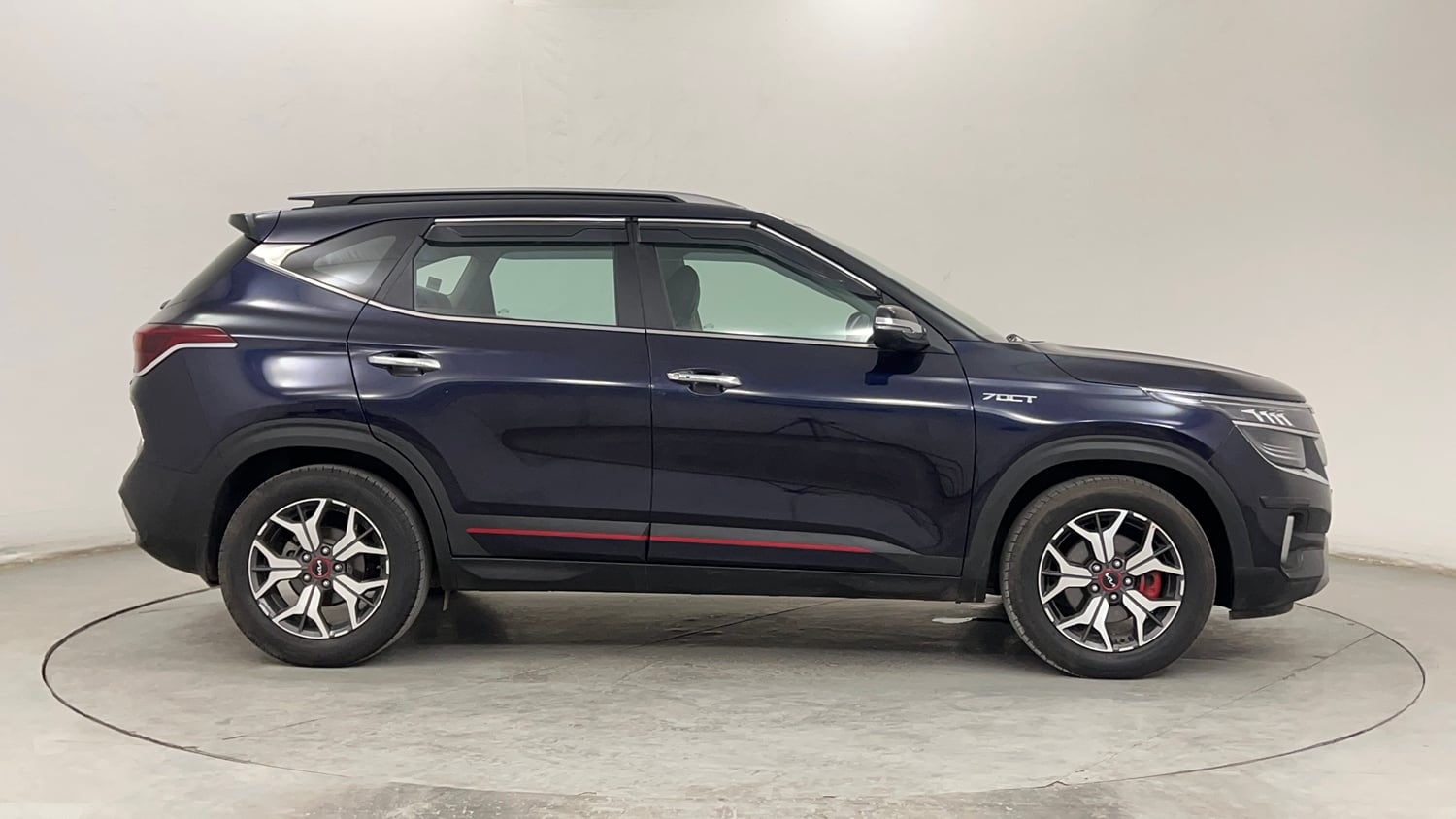 Used 2022 Kia Seltos GTX Plus 1.4 DCT Petrol Automatic exterior RIGHT SIDE VIEW