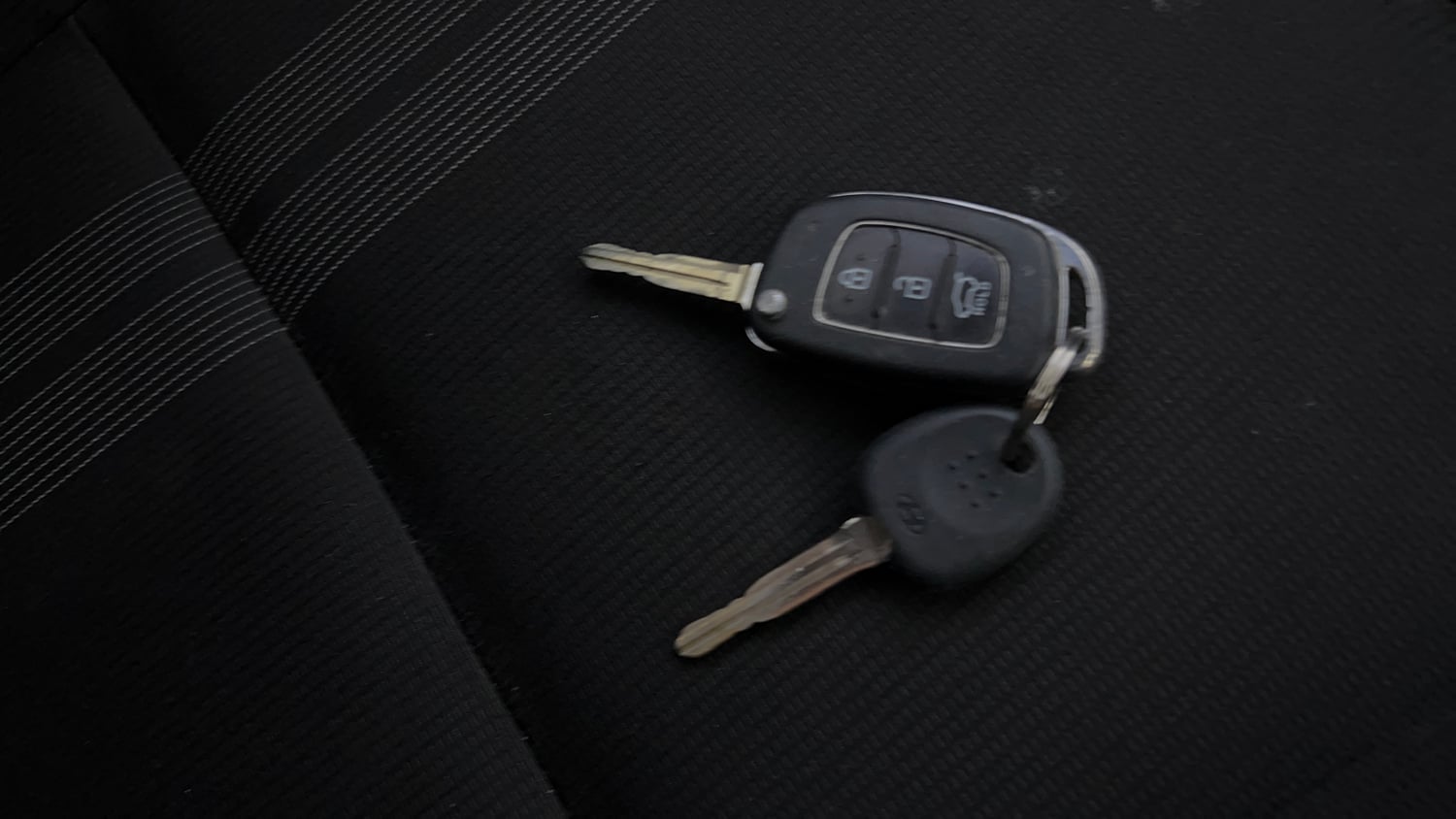 Used 2020 Hyundai Venue SX 1.0 Turbo Petrol Manual extra CAR KEY VIEW